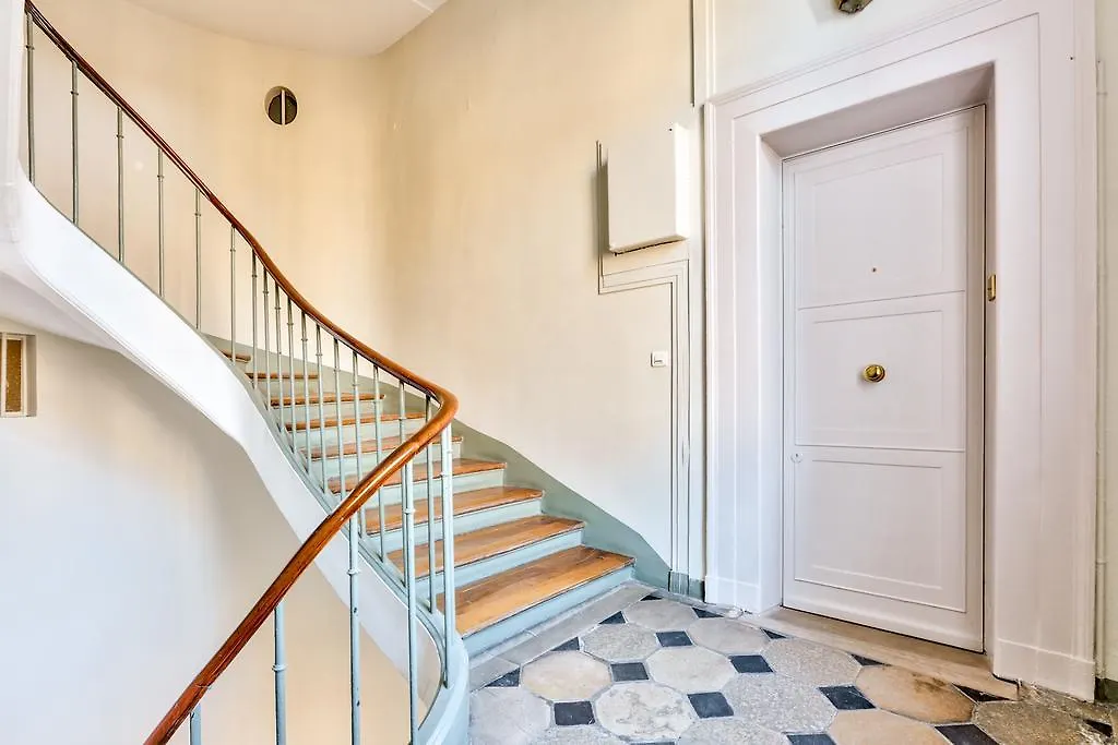 Luxury Apartment On The Place Des Victoires Paryż