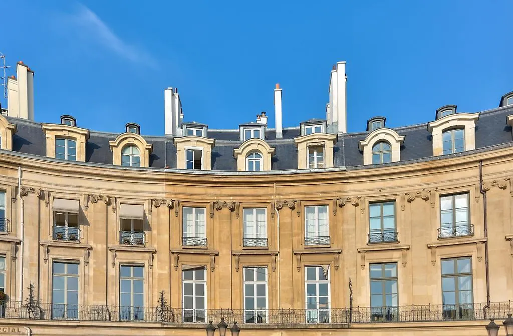Luxury Apartment On The Place Des Victoires Paryż