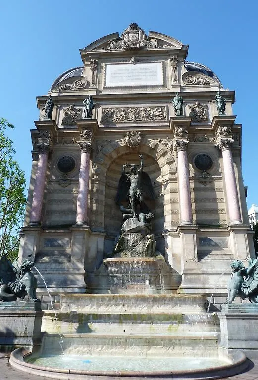 Luxury Apartment On The Place Des Victoires Paryż Francja