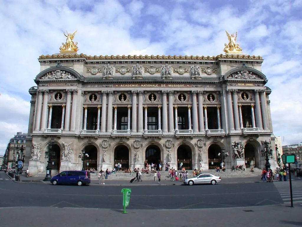 Luxury Apartment On The Place Des Victoires Paryż