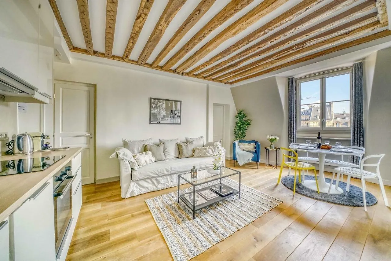 Luxury Apartment On The Place Des Victoires Paryż Francja